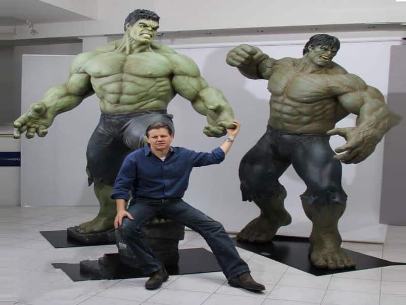 Best Life Size Hulk Statue