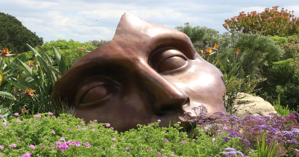 flora goldberg sculpture
